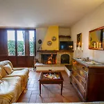Nuba, In Campagna E A 5 Minuti Dal Cuore Del Centro Storico, Elegante Residenza Con Due Sale Da Bagno, Jacuzzi E Ogni Comfort Lantställe *