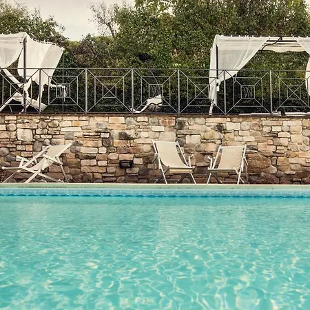 Nuba, In Campagna E A 5 Minuti Dal Cuore Del Centro Storico, Elegante Residenza Con Due Sale Da Bagno, Jacuzzi E Ogni Comfort פרוג'ה