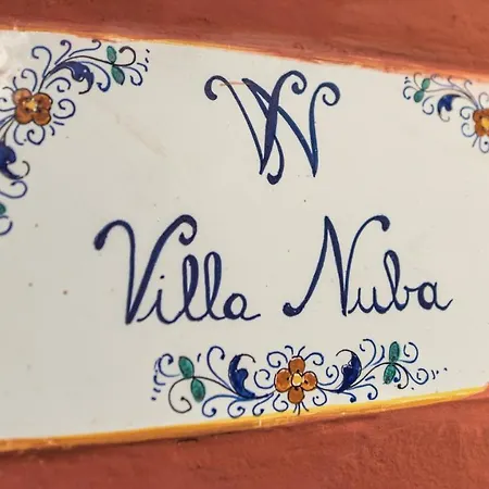 Nuba, In Campagna E A 5 Minuti Dal Cuore Del Centro Storico, Elegante Residenza Con Due Sale Da Bagno, Jacuzzi E Ogni Comfort פרוג'ה